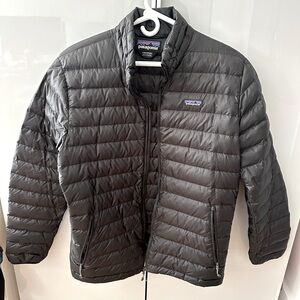 Patagonia men’s puffy size L